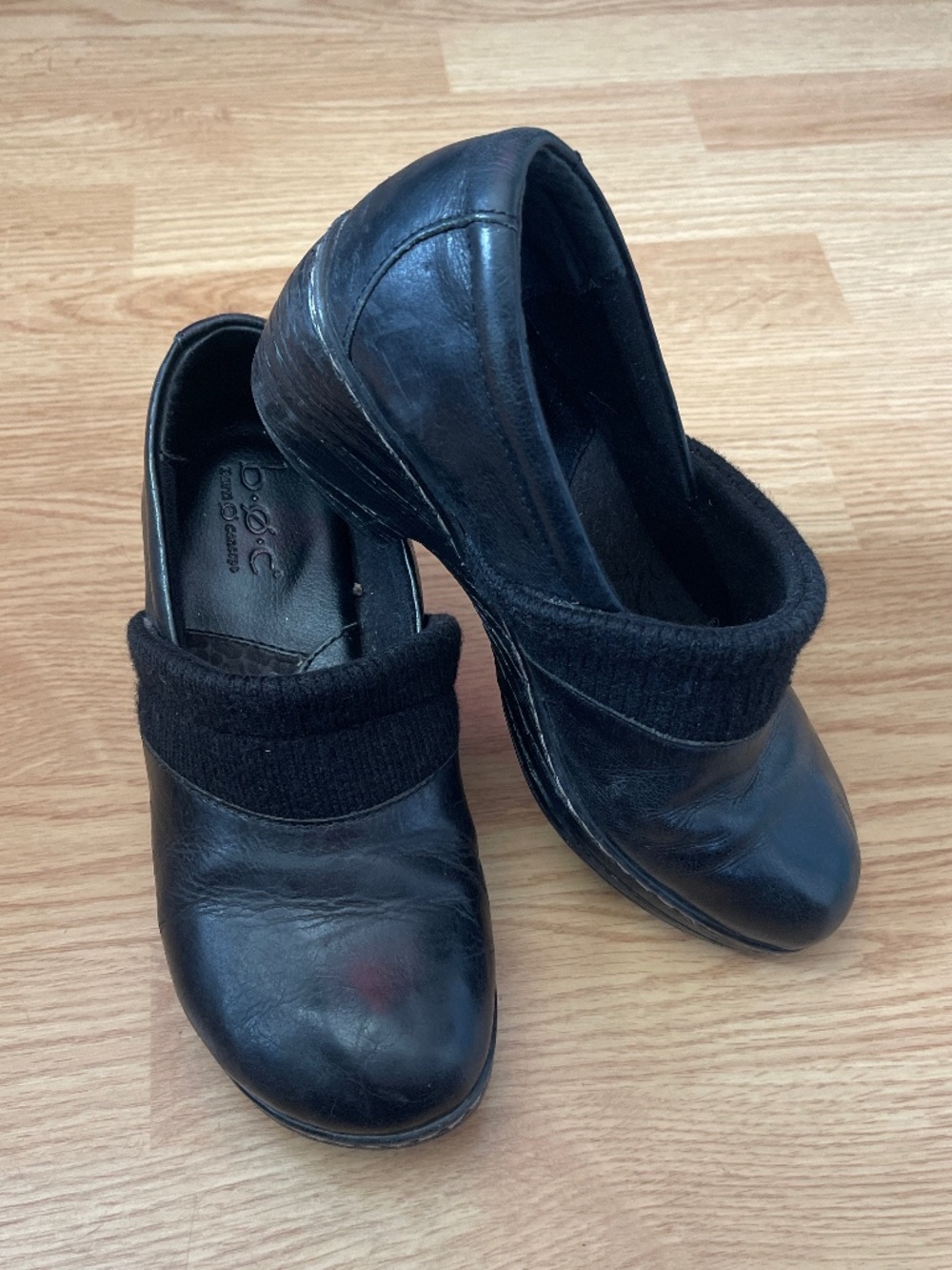 B.o.c. Born Peggy Concept Black Leather Heeled Clogs w/ Knit Trim Size 7.5